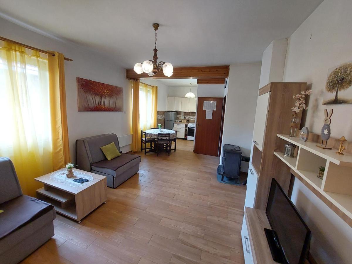 Apartman Rozmari Lokve Exteriör bild